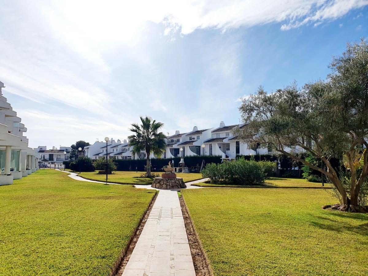 Cozy Apartment On The Beach Sitio de Calahonda Exterior photo