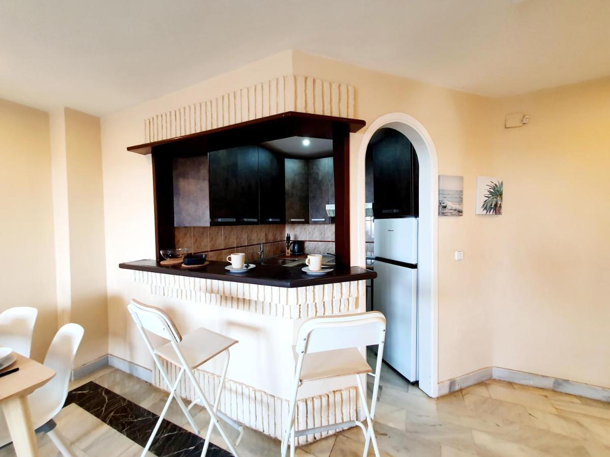 Cozy Apartment On The Beach Sitio de Calahonda Exterior photo